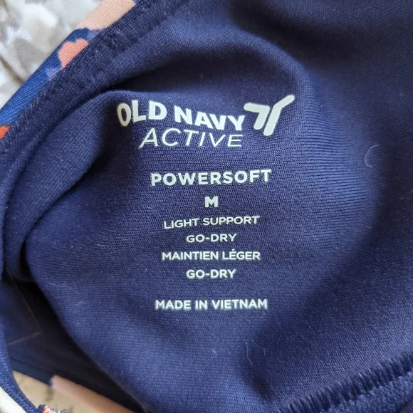 Old Navy Active Light Support PowerSoft Adjustable Longline Sports Bra Size M - Picture 5 of 5